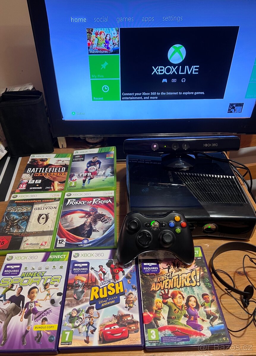 Xbox 360 Slim 250 GB + příslušenství Kinect a hry - 2