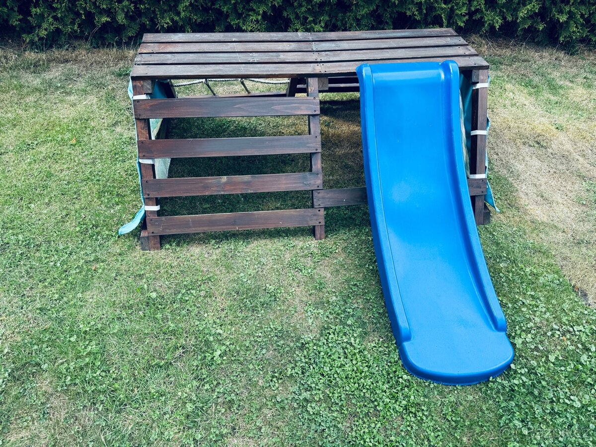 Prolézačka se skluzavkou - 2