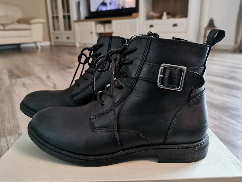 Kožené kozačky/ vyšší boty Baťa vel. 36 - 2