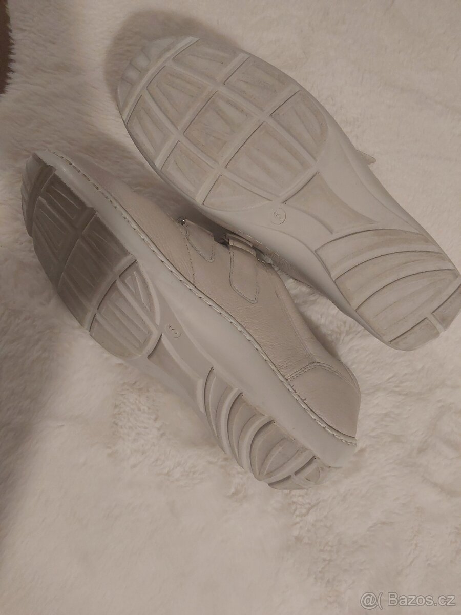 Kožené boty MEDICUS vel. 40 - 2