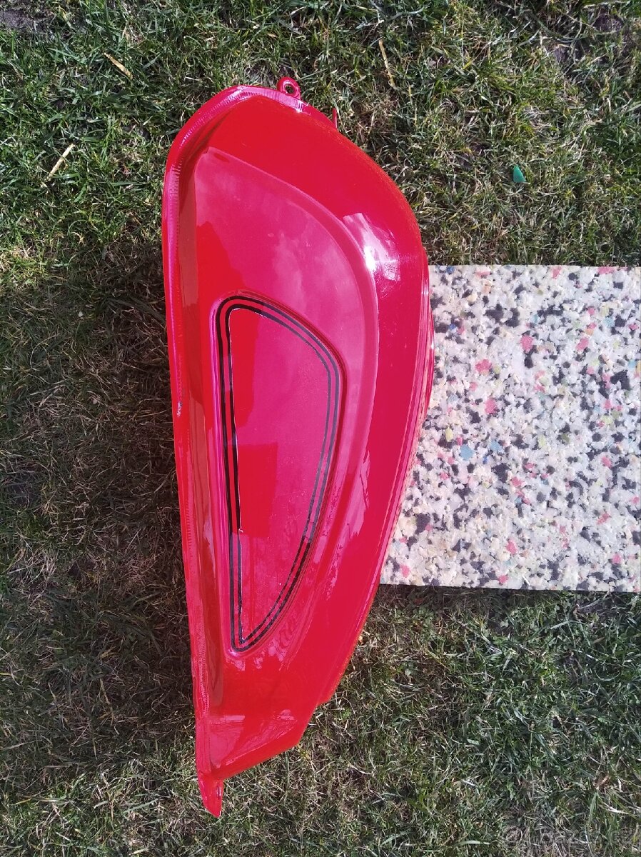 Café racer nádrž - 2