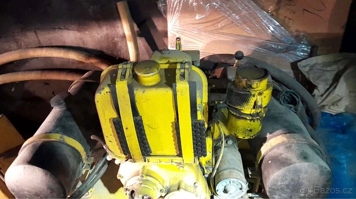 Vibrační válec Stavostroj VVW 3403 - 2