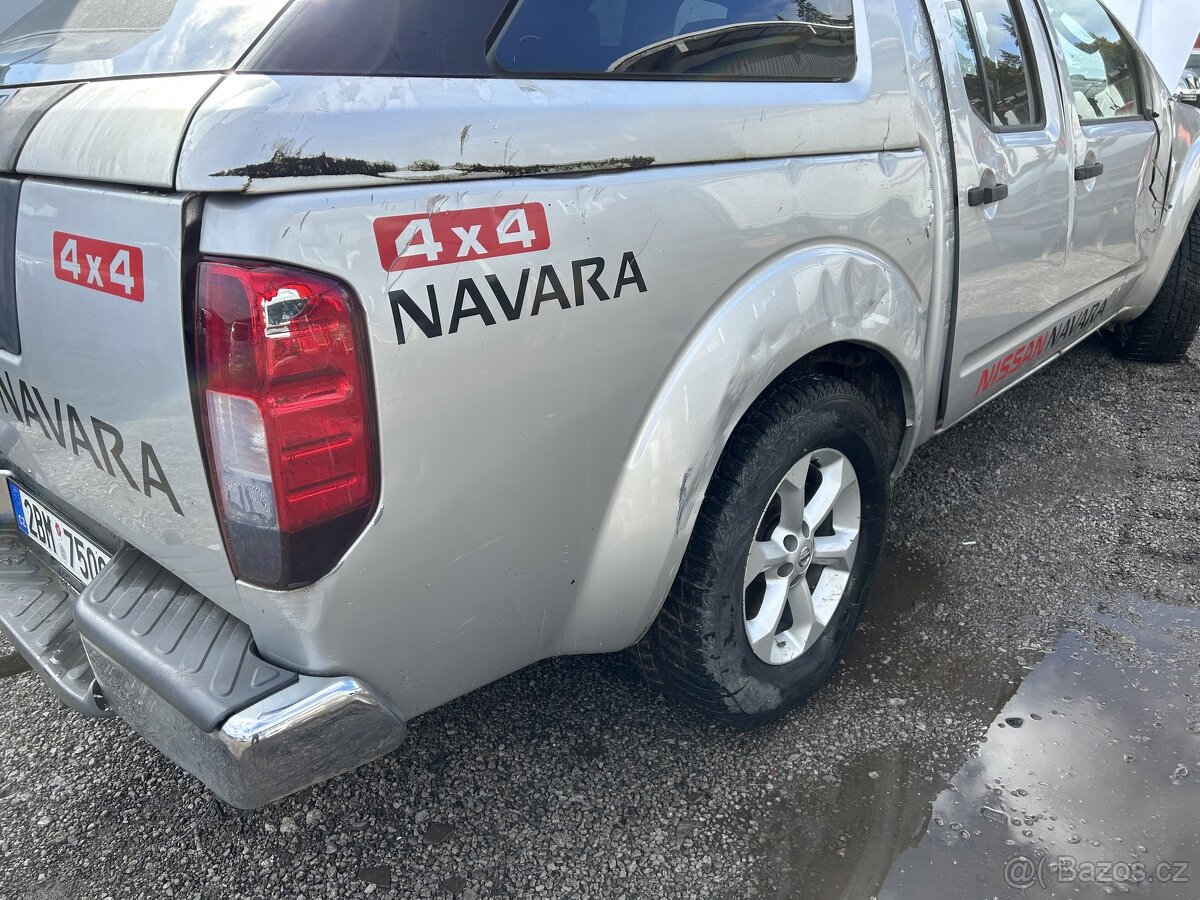 nissan navara - 2
