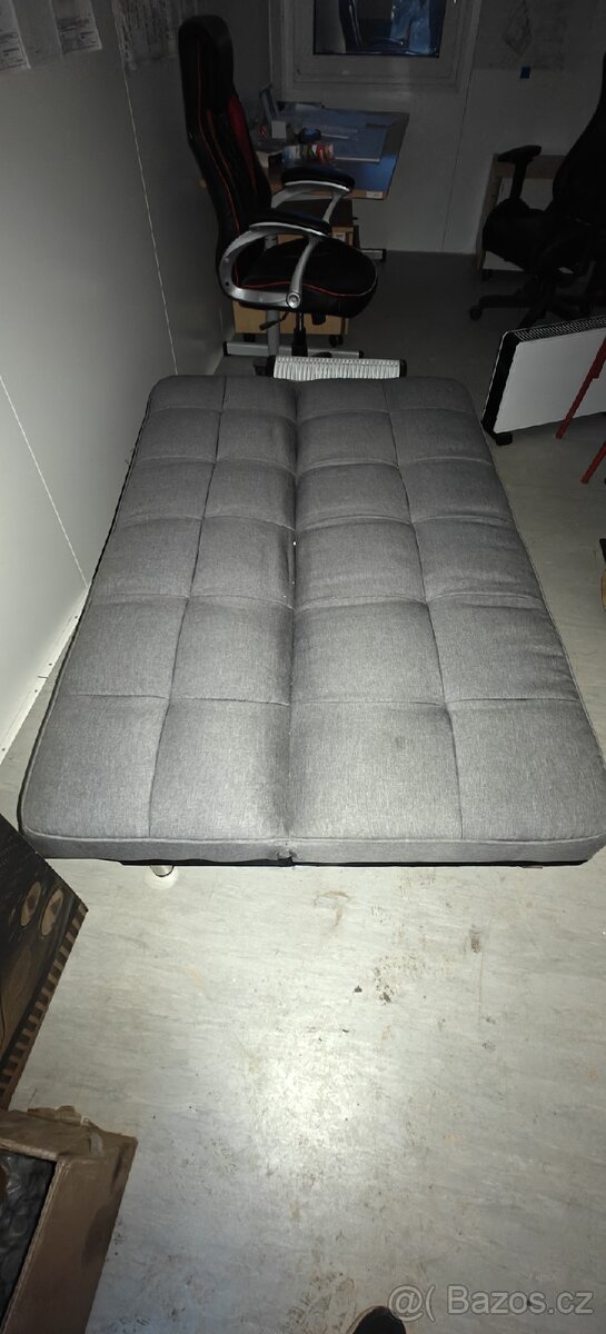 Rozkládací pohovka - 2