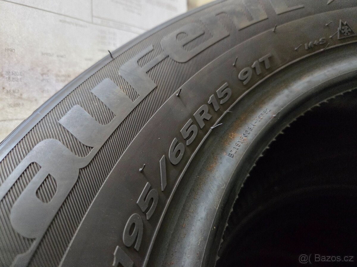 Zimní pneu 195/65 R15 - 2