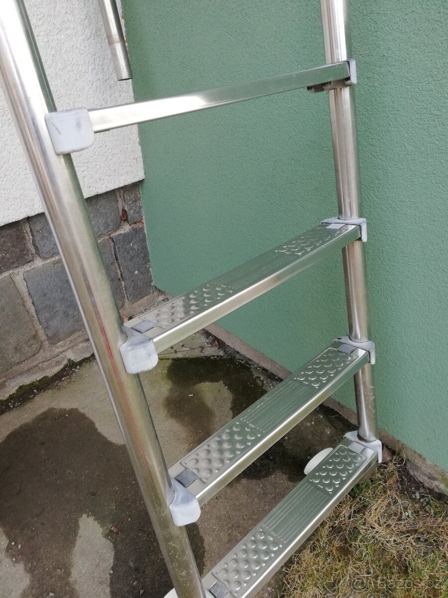 Bazénový žebřík - 2