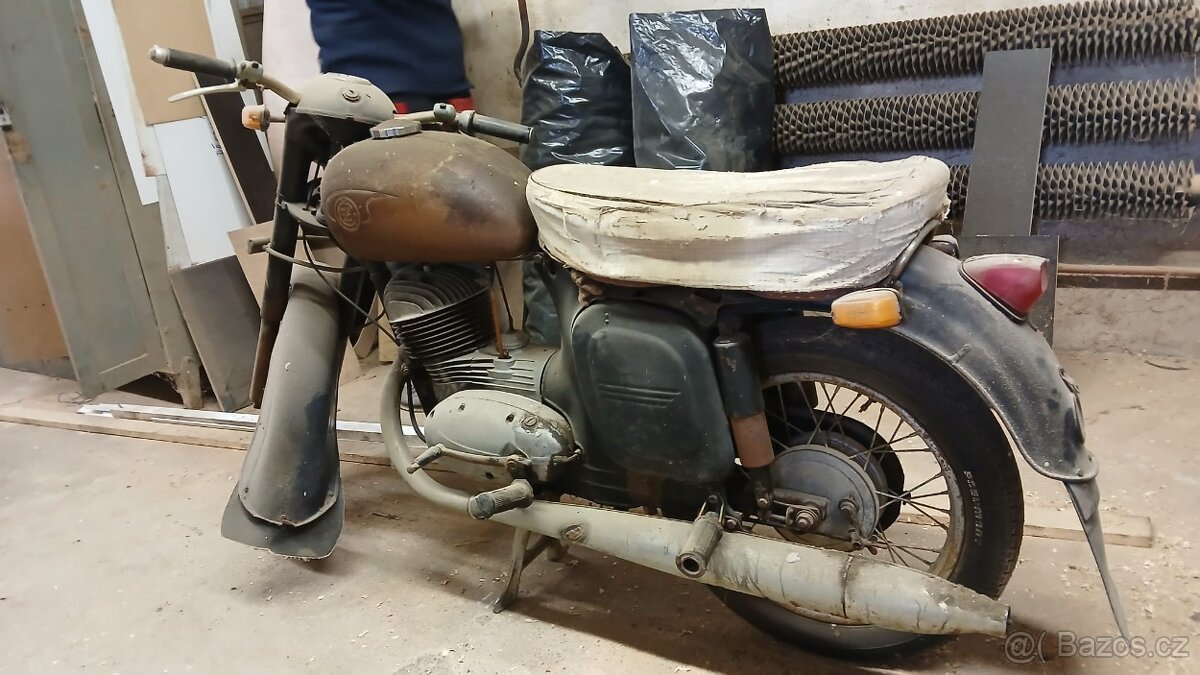 Jawa ČZ 250 - 2
