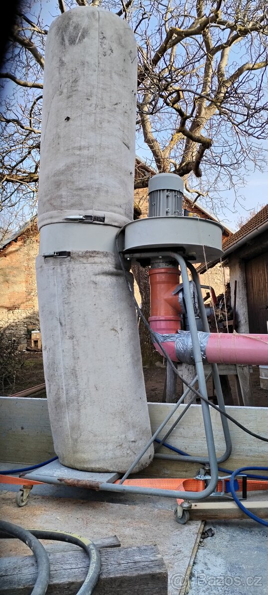 Průmyslový odsavač prachu - 2