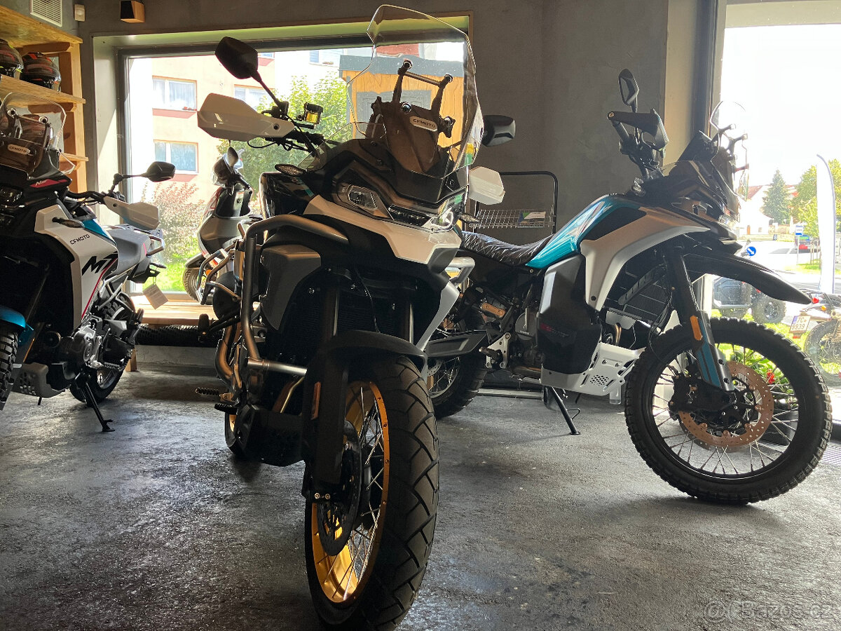 CFMOTO 700MT - 2