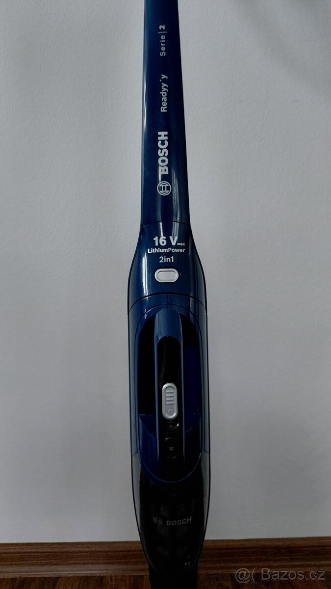Tyčový vysavač Bosch Readyy'y 16Vmax, Serie 2 modrý - 2