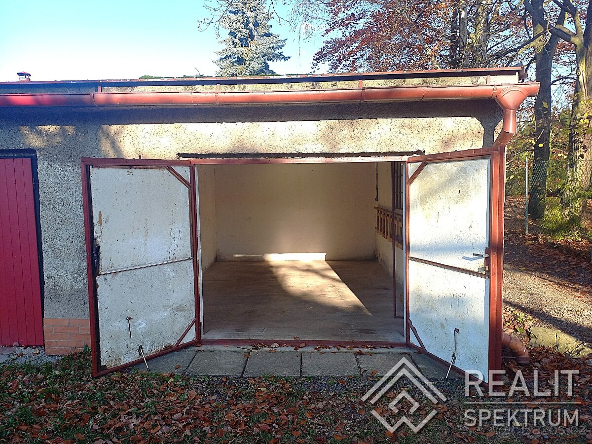 Zděná Garáž ve VYHLEDÁVANÉ LOKALITĚ – LETOHRAD - 2