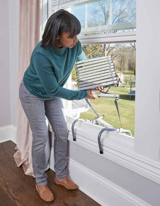 Evakuační požární žebřík. - 2