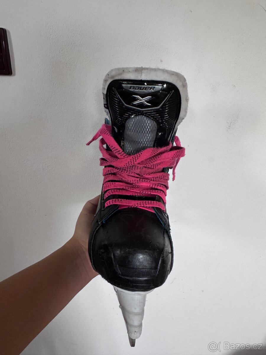Dětské hokejové brusle Bauer X - 2