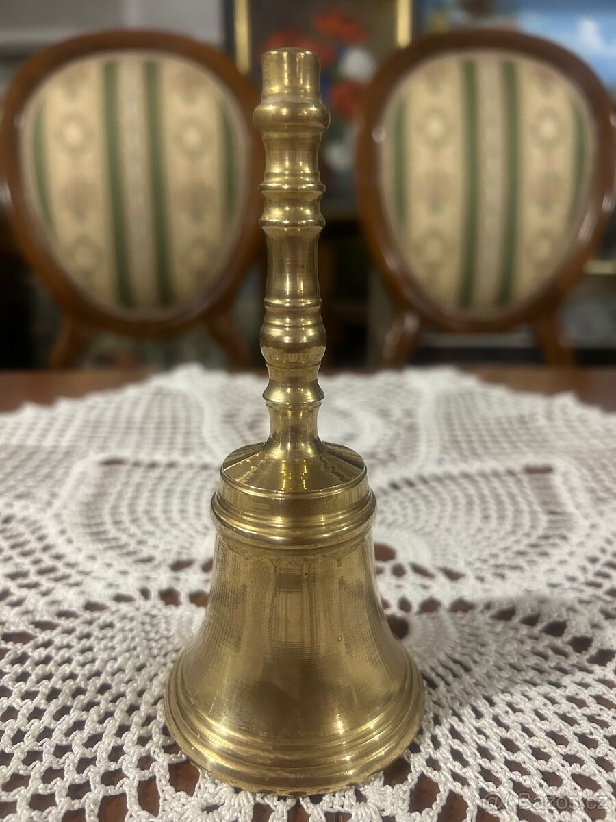 Mosazný zvoneček - 2