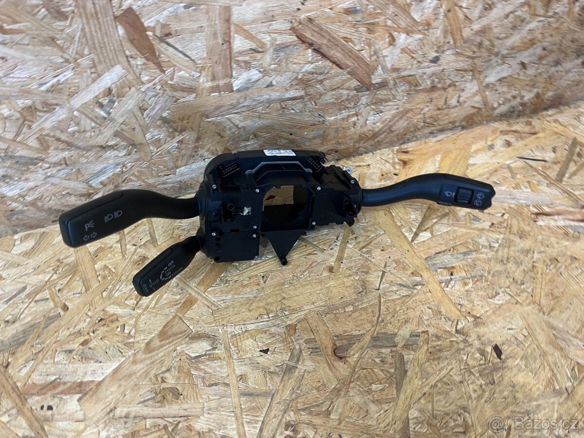 PÁČKY VOLANTU AUDI A6 4F 4F0953549A - 2