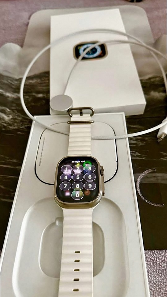 Apple Watch Ultra 1. generace - 2