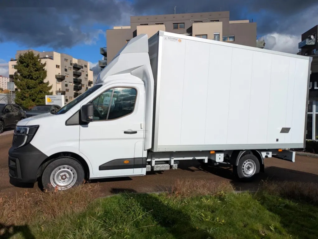 Renault Master, skříň 8EP d.4,2 š.2,15 v.2,2 - 2