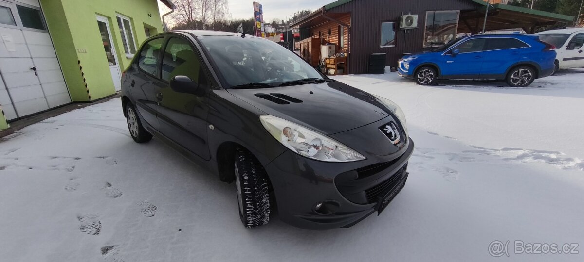 Peugeot 206 +1,1 benzin-pěkné - 2