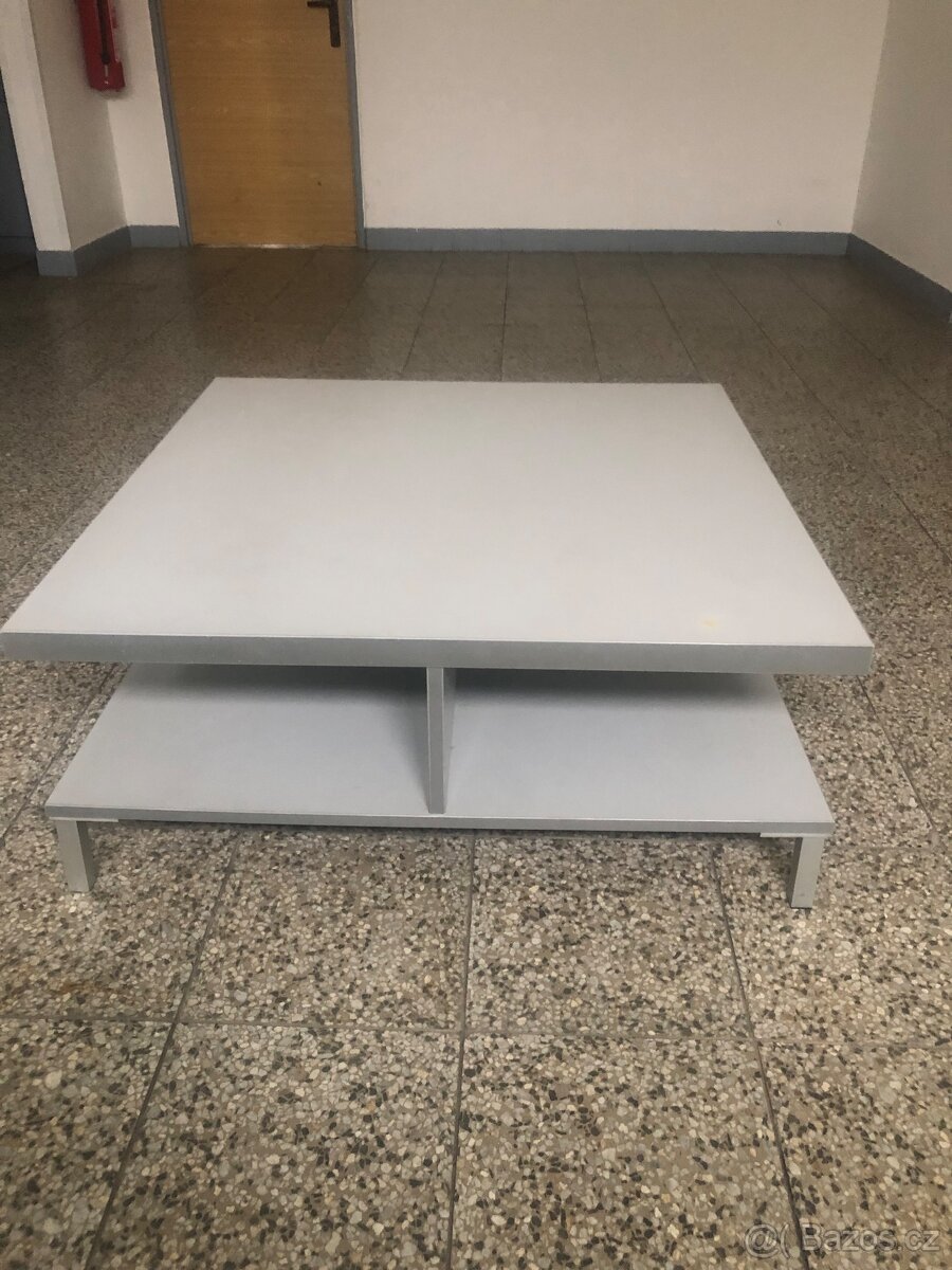 konferenční stolek do obýváku - 2