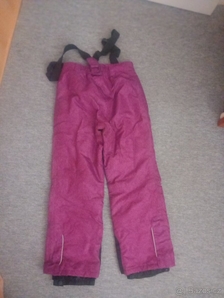Lyžařské dívčí kalhoty vel. 134-140 - 2