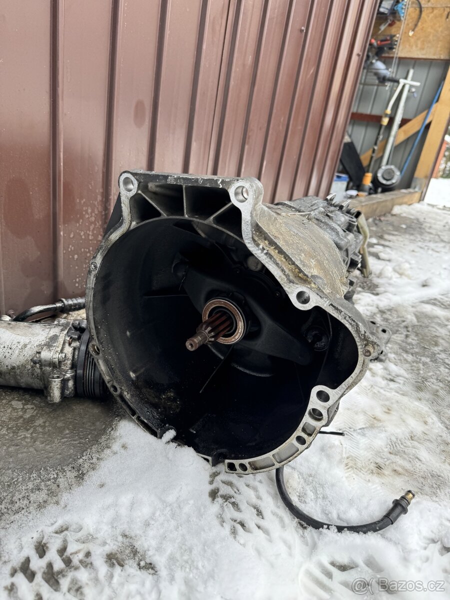 Prodám převodovku na Bmw e46, 320D, Řada 3. 5rychlosti. - 2