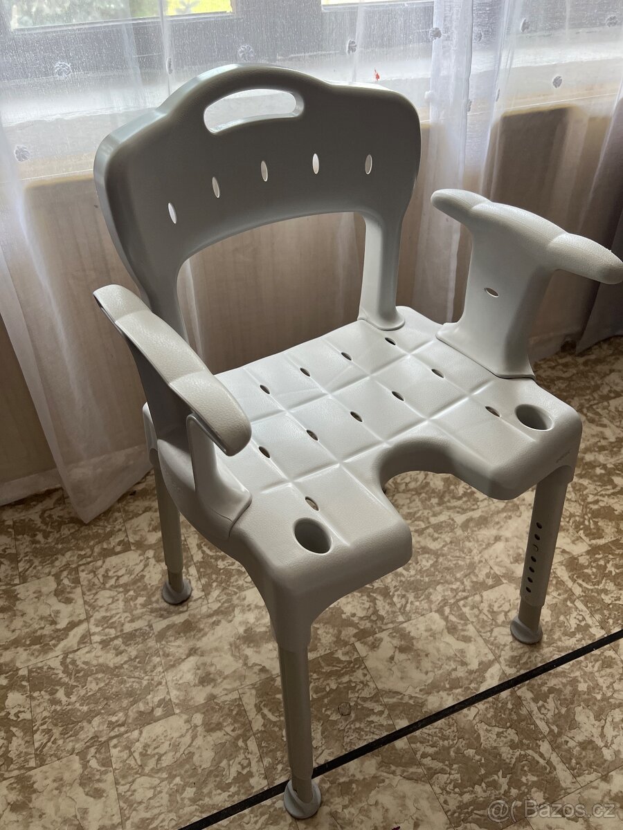 Sprchovací židle pro seniory - 2
