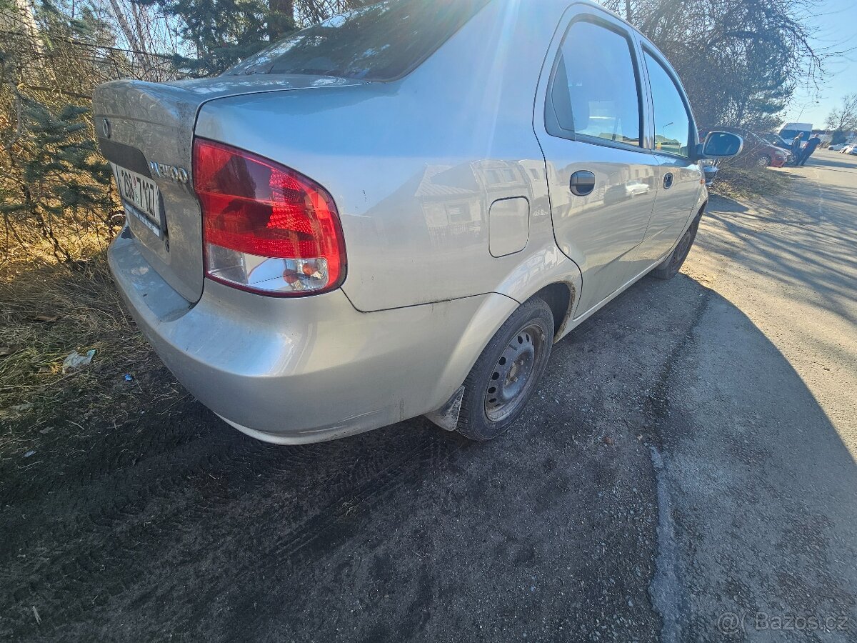 Daewo kalos 1,4 benzín - 2