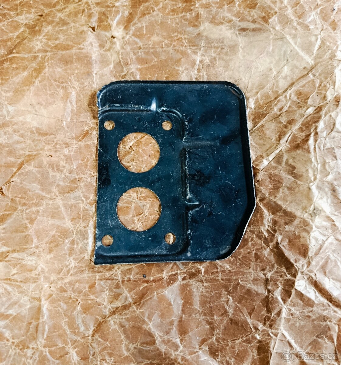 Uaz, Volha - tepelný štít pod karburátor 2 komory - 2