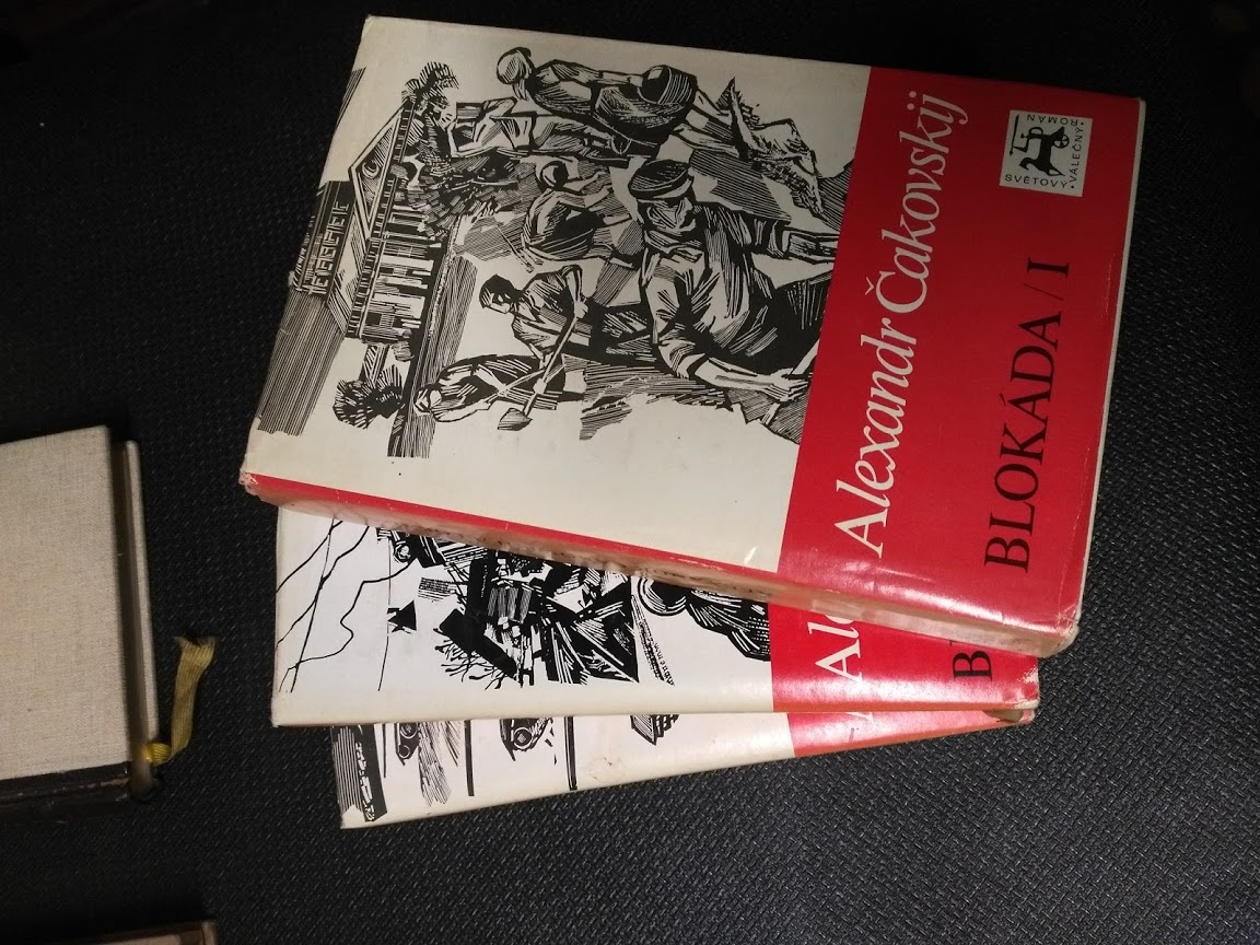 Knihy staré - B2 - 2