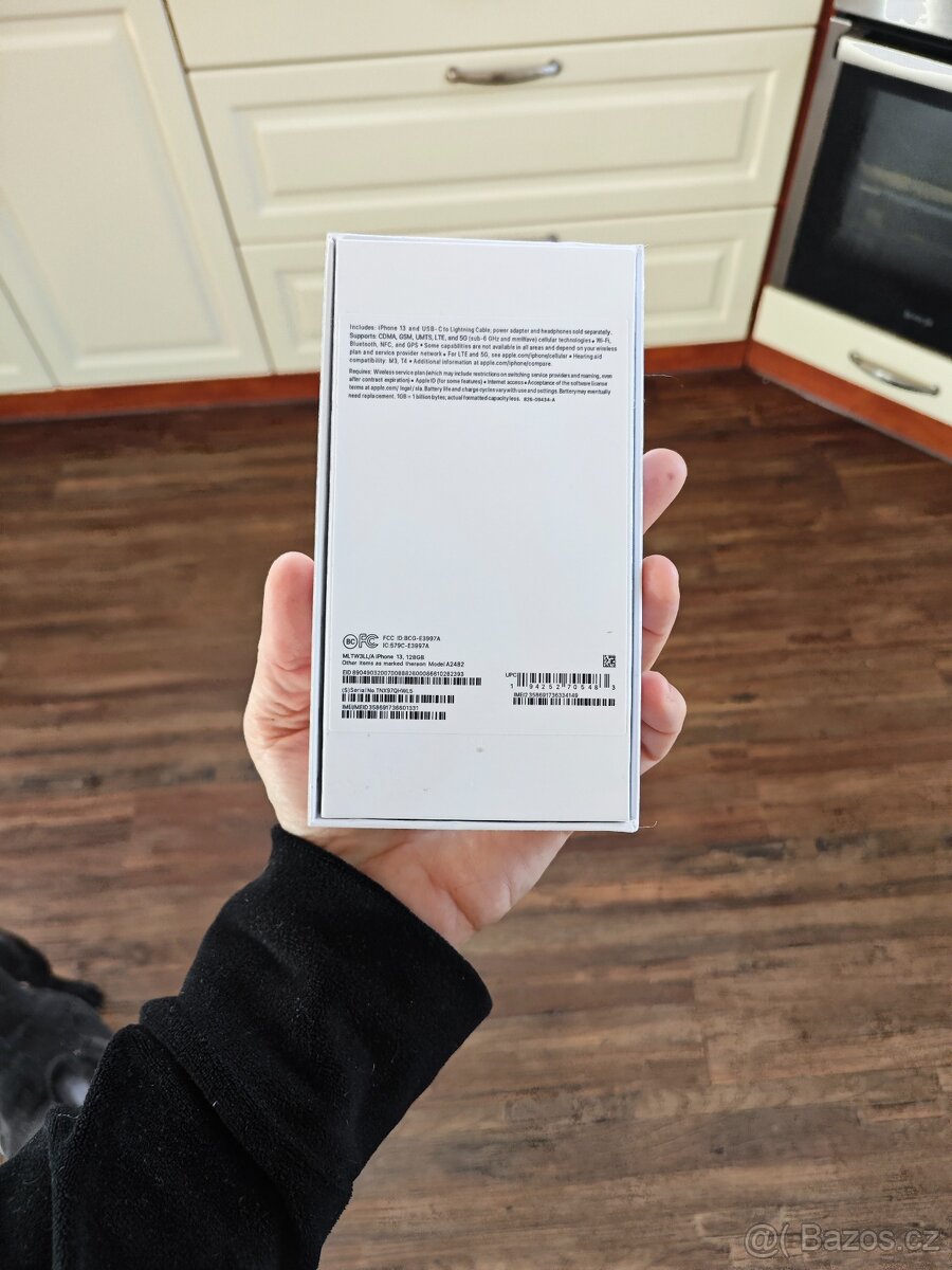 Krabička k mobilu Apple IPhone 12 v bílé - 2