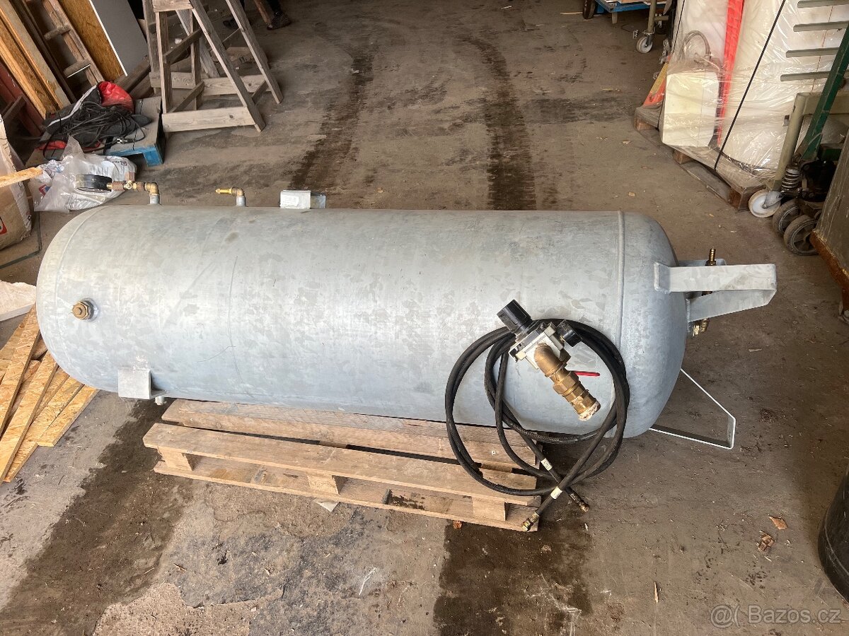 Vzdušník Step 500 - 2