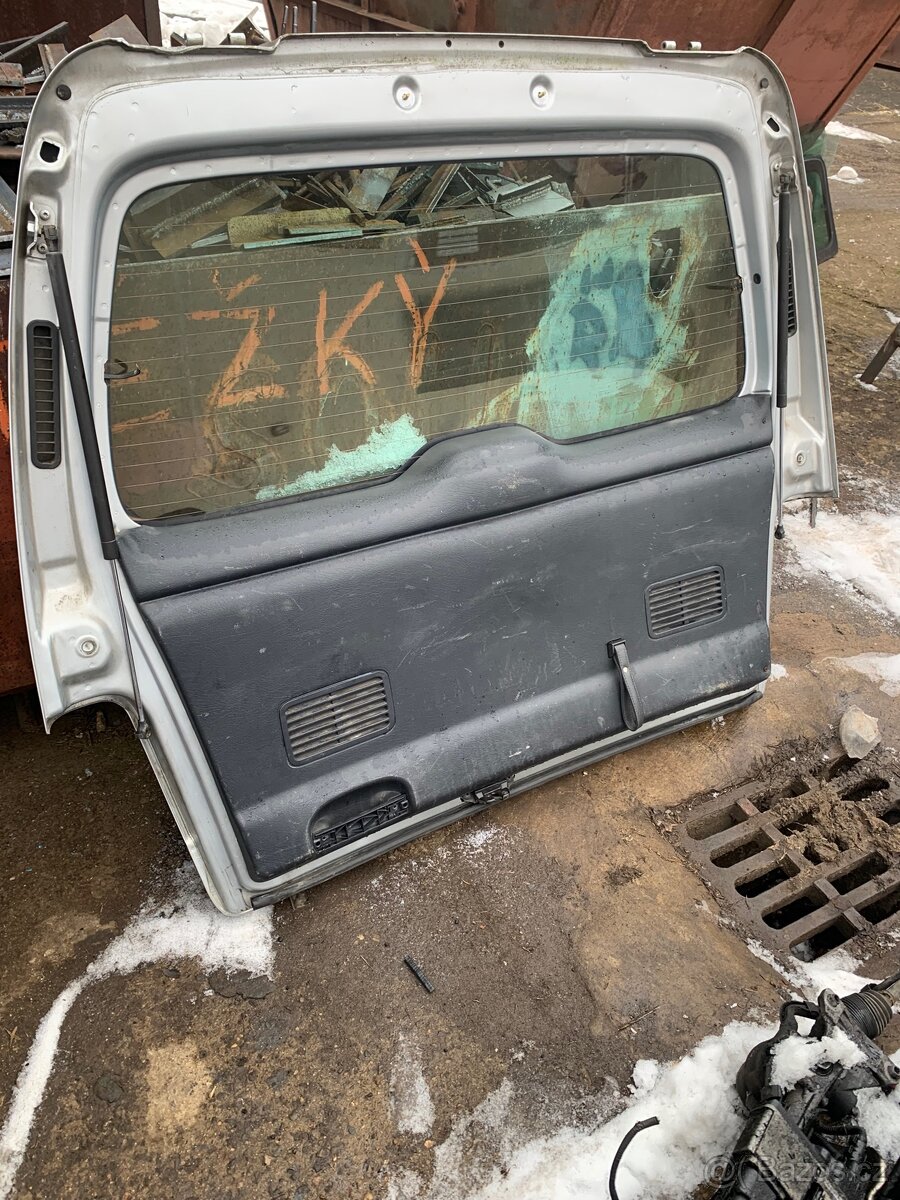 Prodám páté dveře Peugeot Partner - 2