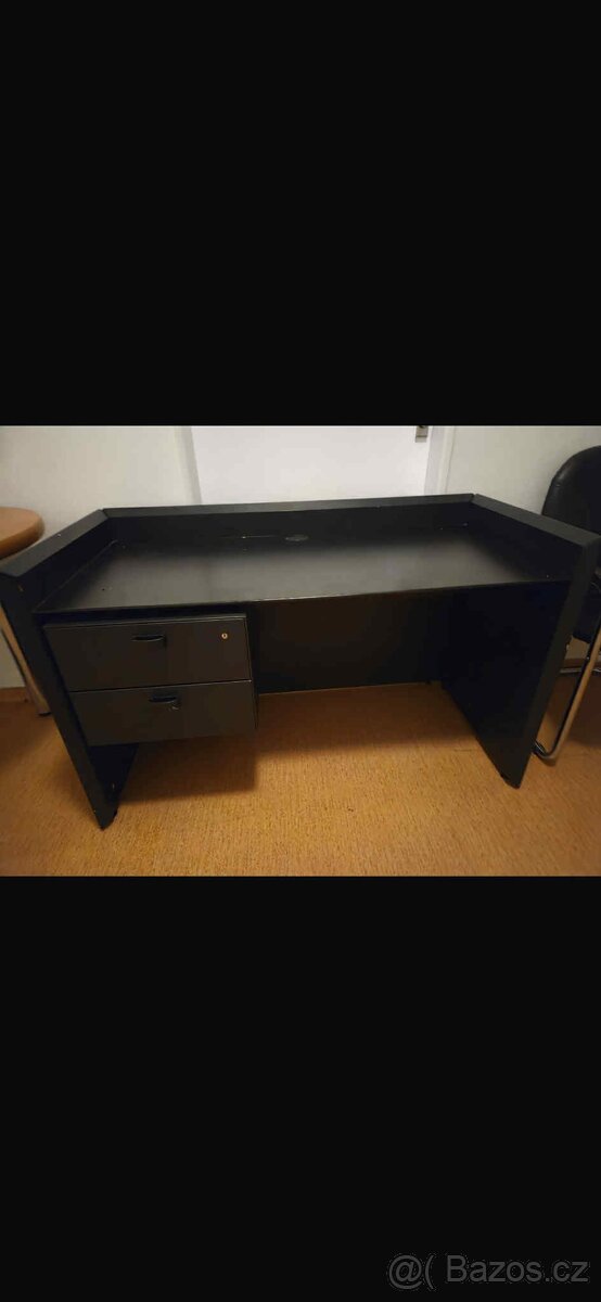 Kancelářský nábytek - 2