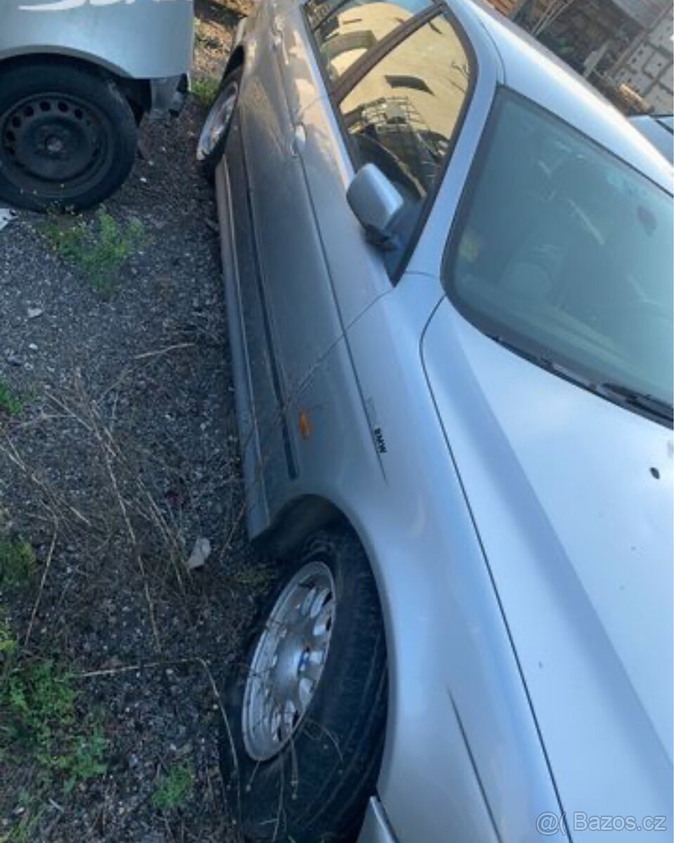 Prodám díly z bmw e39 - 2