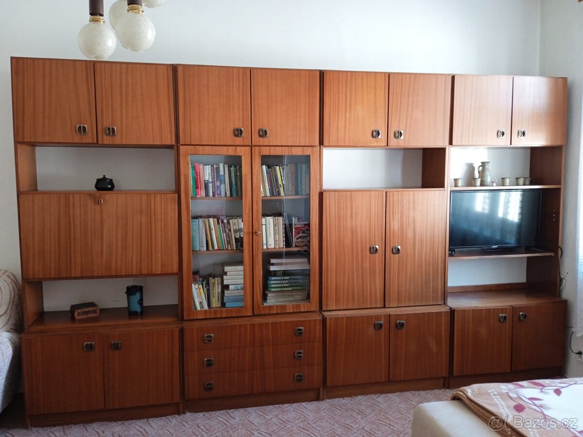 Nábytková stěna - 2