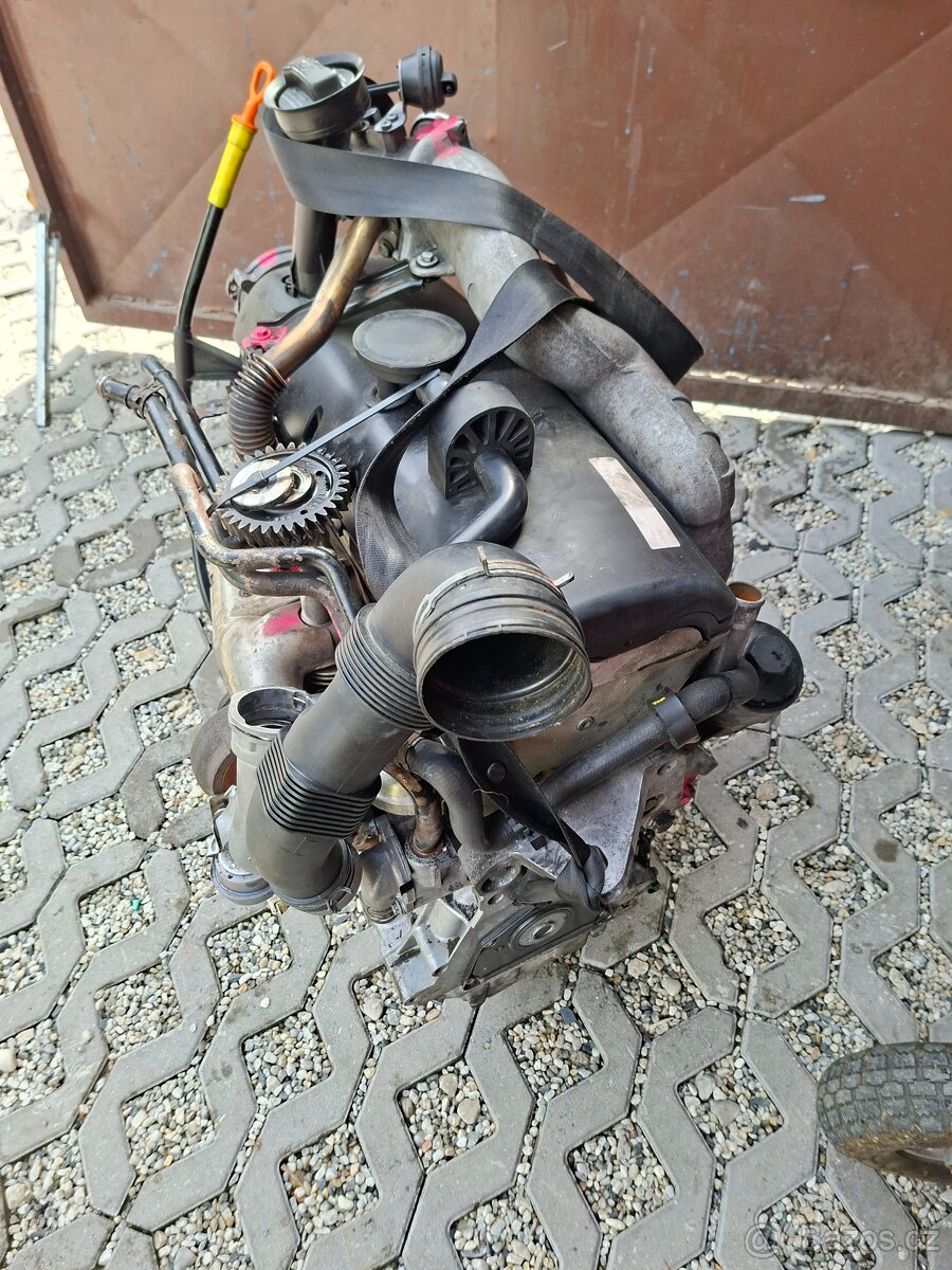 Motor 2,5 TDI 96kw Typ: AXD Transporter - 2