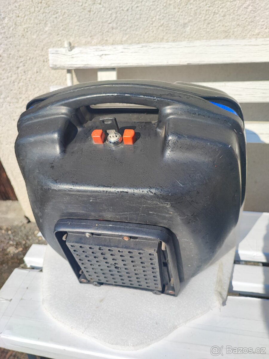 Box na moto skutr - 2