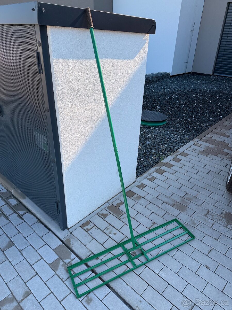 Nivelační hrábě - 2