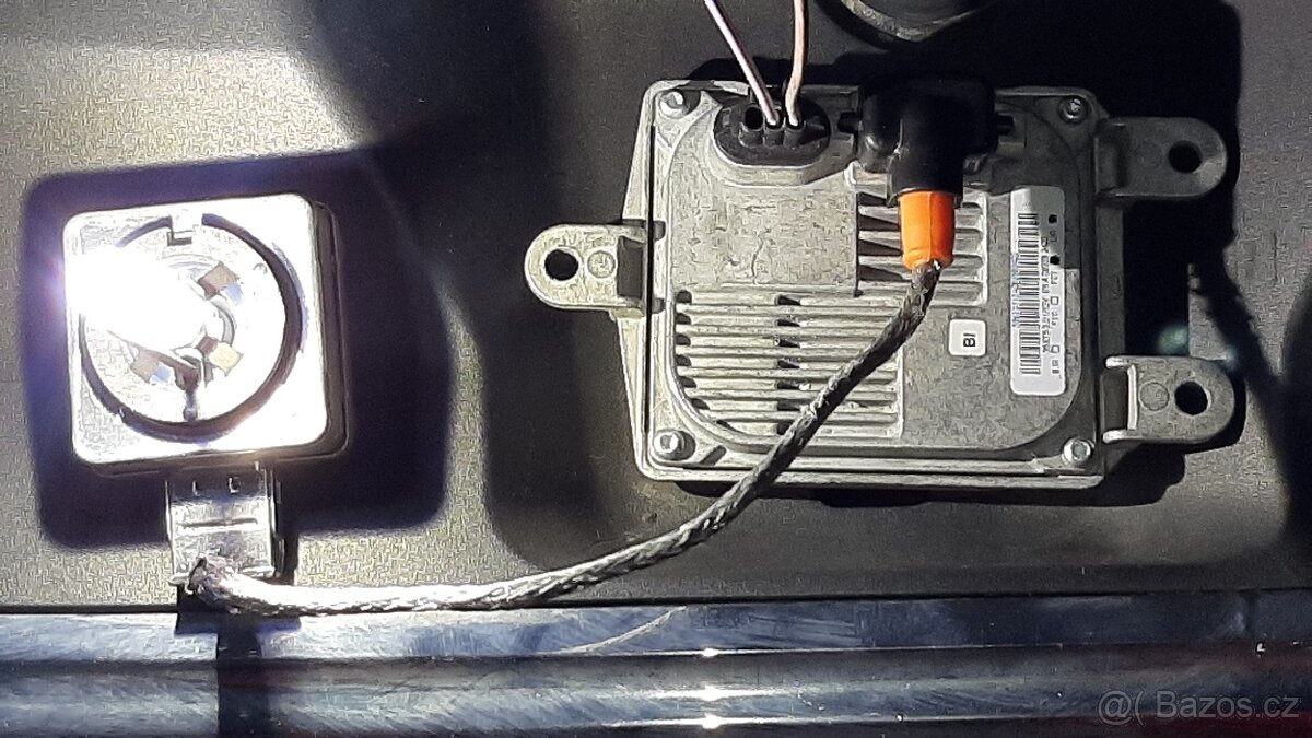 Škoda Octavia 2 předface startér xenonu D1S - 2