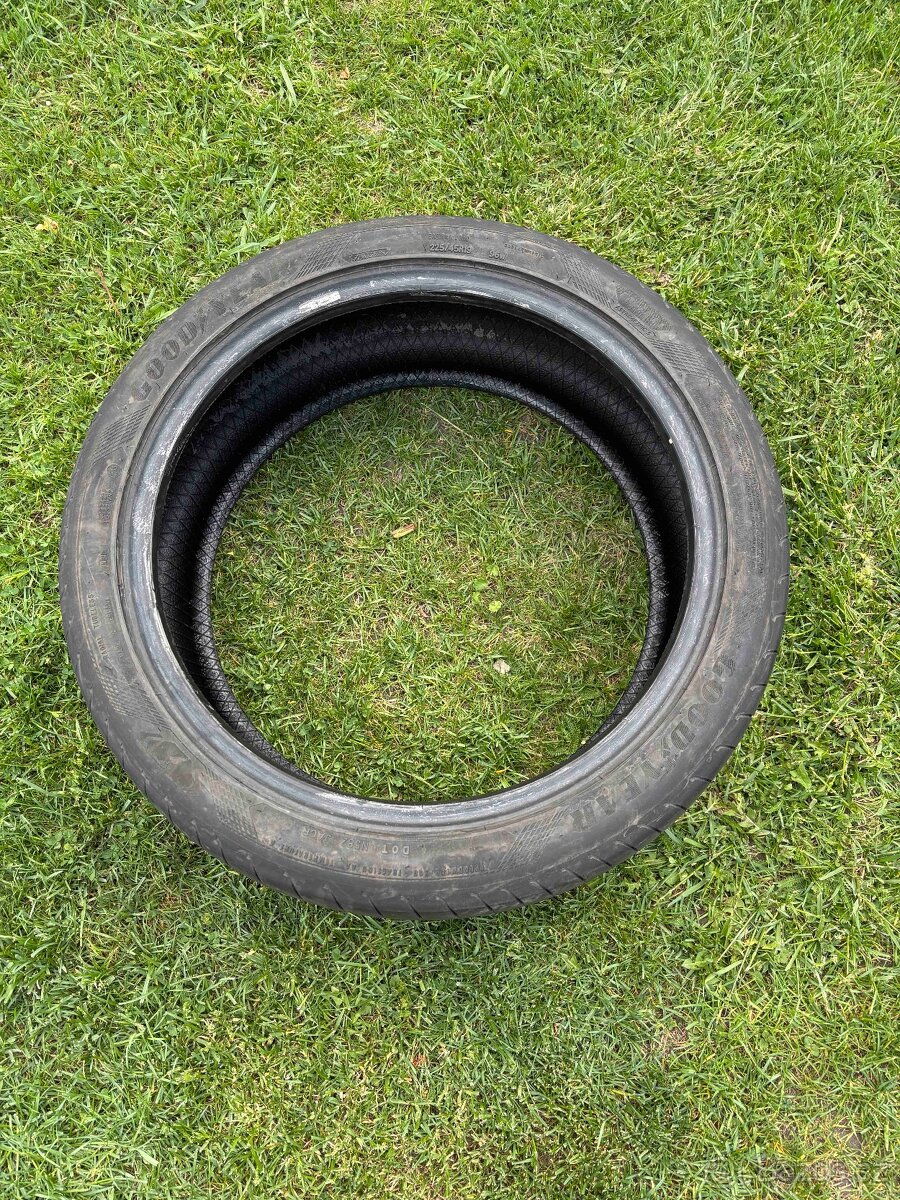 Letní pneu Good Year 225/45 r19 96W - 2