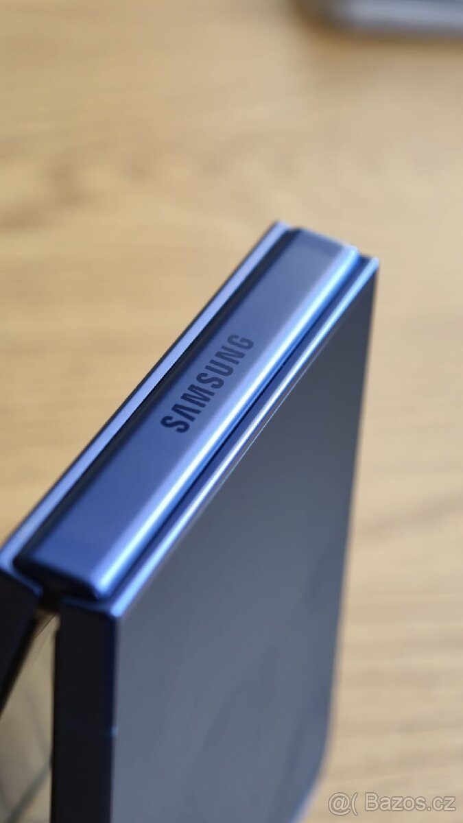 Samsung Galaxy Flip 7 256 Mb - 2