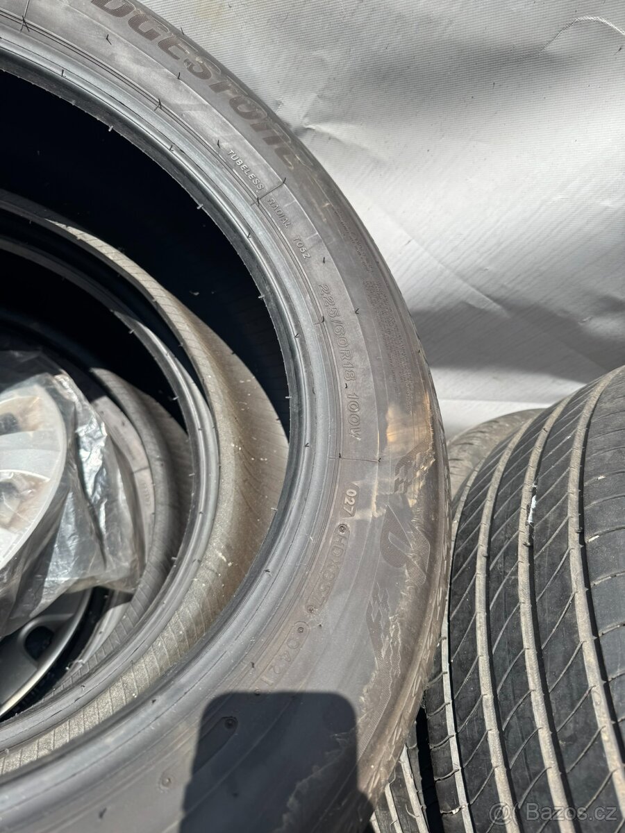 4ks 225/60/18 R18 Bridgestone 75% , sada 1999,- - 2