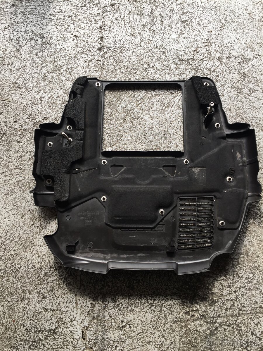 Kryt motoru Subaru Boxer Diesel - 2