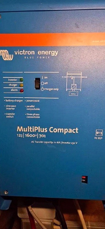Victron MultiPlus Compact 12/1600/70 - 2