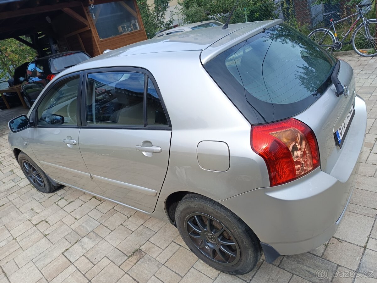 Toyota Corolla - 2