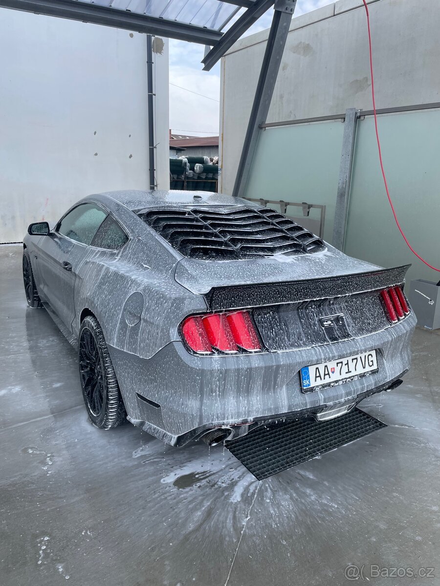 Ford mustang 5.0 - 2