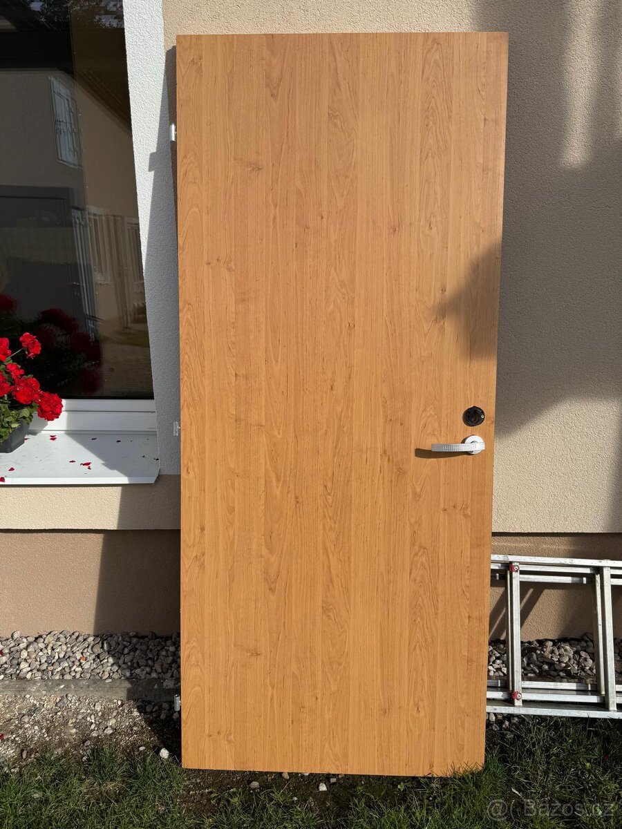 Vnitřní dveře 85 cm pravé 2x - 2
