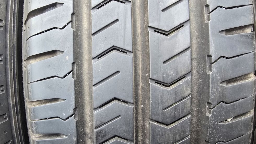 Letní pneu 215/70/15c Nexen - 2