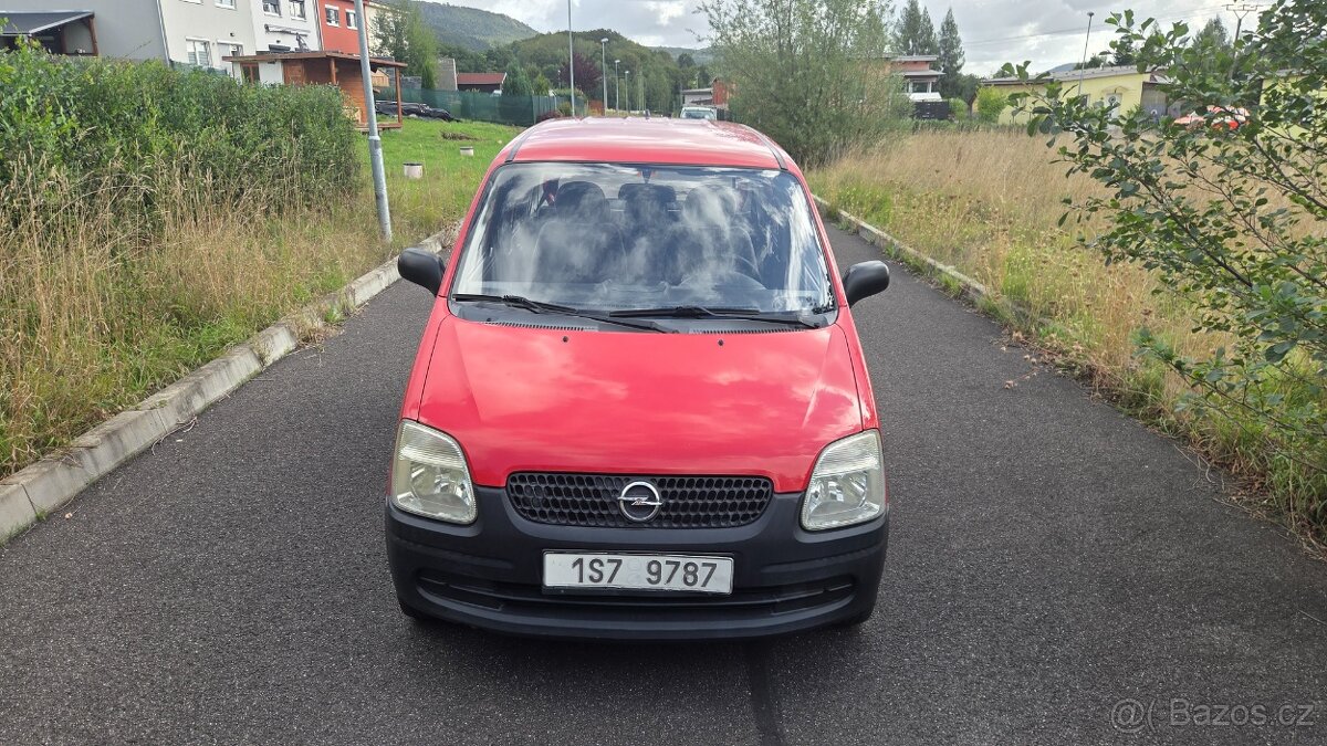 Opel Agila najeto pouze 70.000km - 2