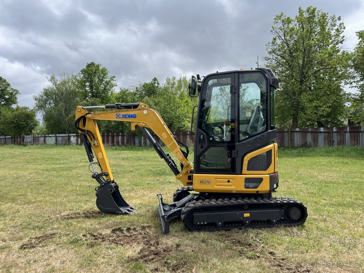Pásové minirypadlo / bagr XCMG XE27e Pro - 2